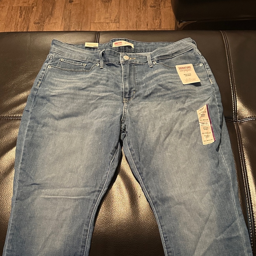 Signature by Levi Strauss Blue Women Jeans